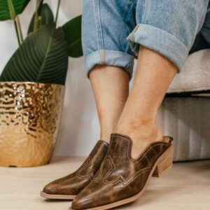 Corky's Tan Crackle Saloon Shoes